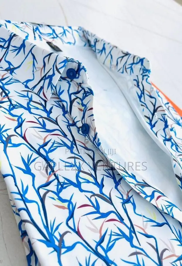 Stretchy Design Long Sleeves Shirts · Photo 1