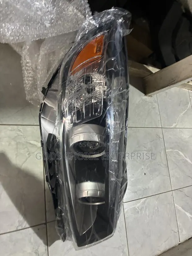 Headlight SORENTO 2016-2017-2018 · Photo 1