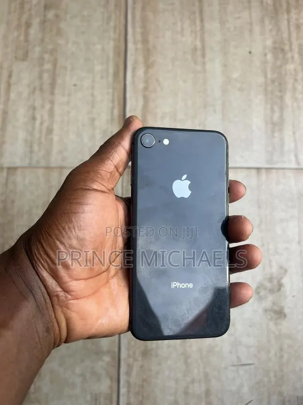 Apple iPhone 8 256 GB Black · Photo 1