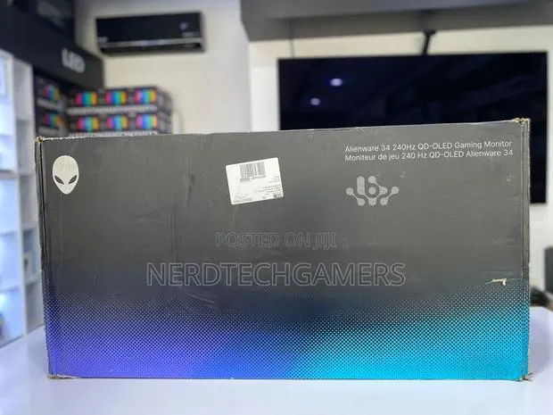 Alienware 34 Qd-Oled Gaming Monitor · Photo 1