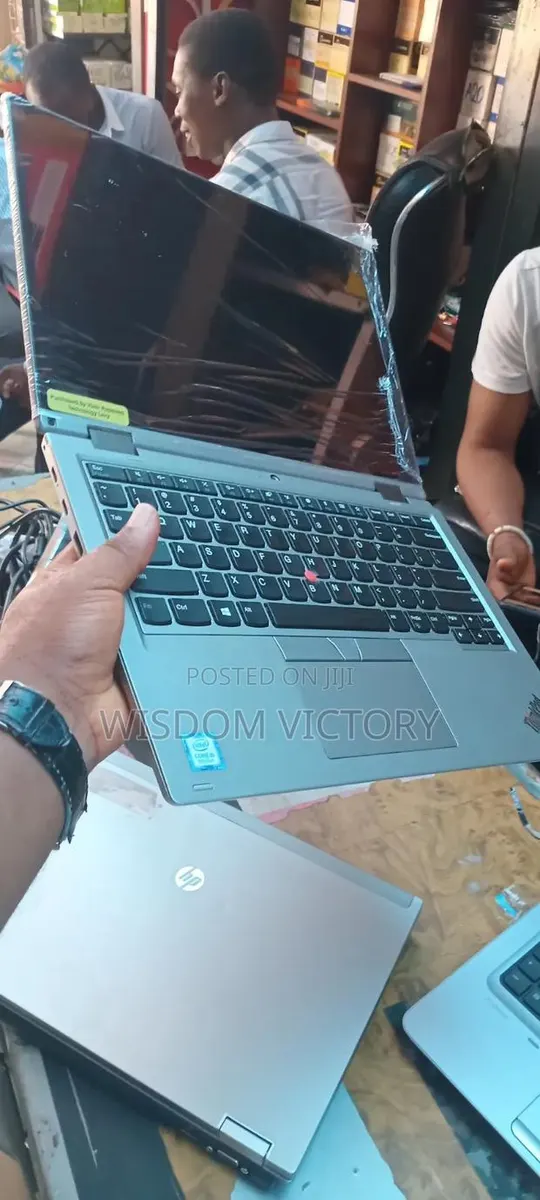 New Laptop Lenovo ThinkPad L380 8GB Intel Core i5 SSD 256GB · Photo 1