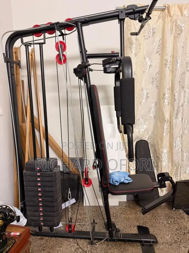 Decathlon Domyos Compact Home Gym (HG Compact) · Photo 1