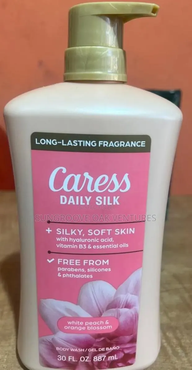 Caress Silky Body Wash · Photo 1