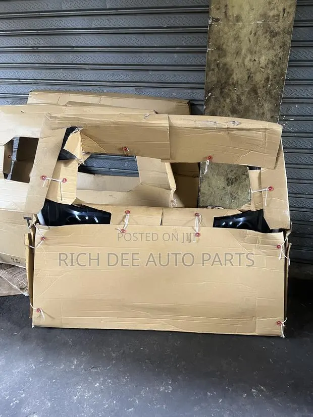 Brand New Toyota RAV4 2016, 2017, 2018 Boot · Photo 1