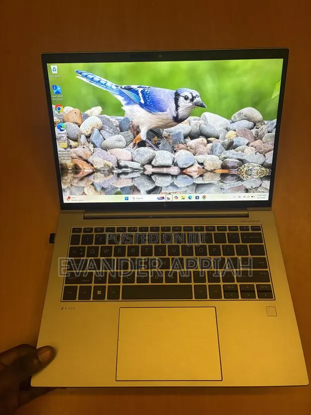 Laptop HP ZBook Firefly G9 16GB Intel Core i5 SSD 256GB · Photo 1