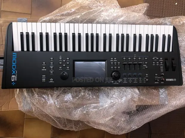 Yamaha Modx6 Plus · Photo 1