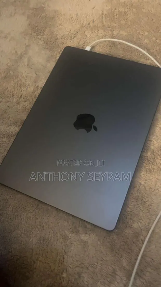 Laptop Apple MacBook Pro 2024 M4 Pro 24GB Apple M4 Pro SSD 512GB · Photo 1