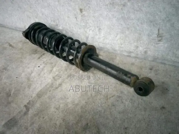 Back Shock Mitsubishi Lancer 1999, 2000 · Photo 1