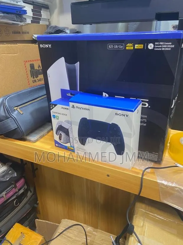 PlayStation 5 With 2 Controllers Available · Photo 1