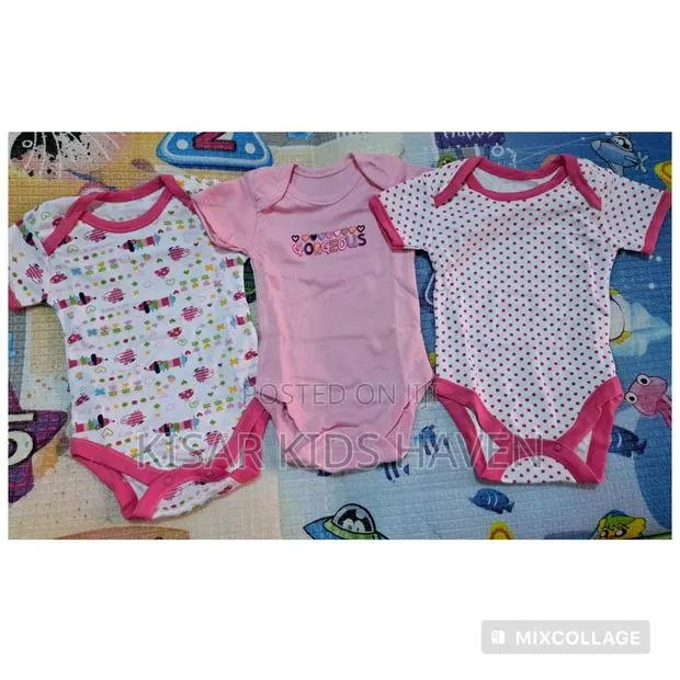 3 Pieces Bodysuits for Baby Girl 0 to 3months · Photo 1