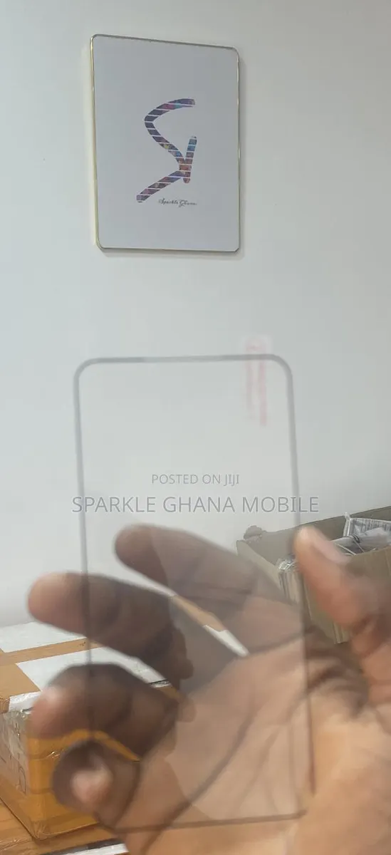 S22/S23 Glass Protector (With Fingerprint Sensor Support) · Photo 1