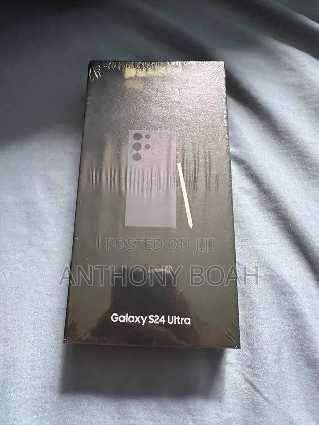 New Samsung Galaxy S24 Ultra 1 TB Black · Photo 1