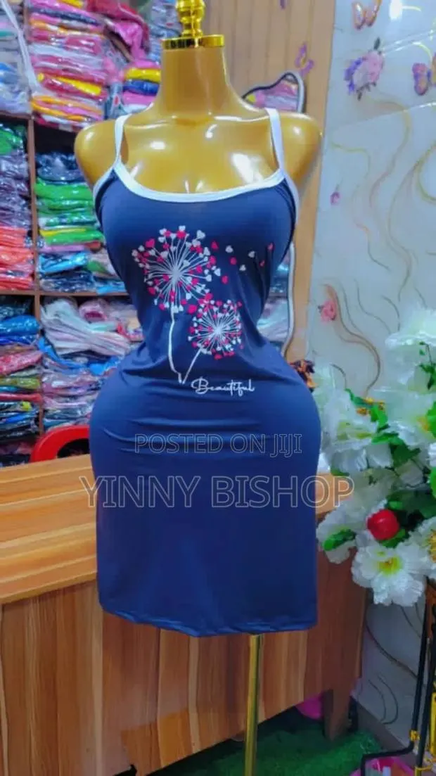 Ladies Night Gown · Photo 1