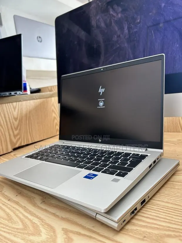 Laptop HP EliteBook 640 G9 16GB Intel Core i5 SSD 256GB · Photo 1