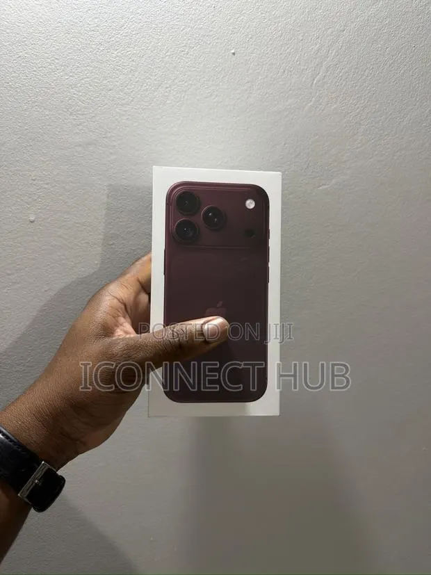 New Apple iPhone 18 Pro 256 GB Red · Photo 1