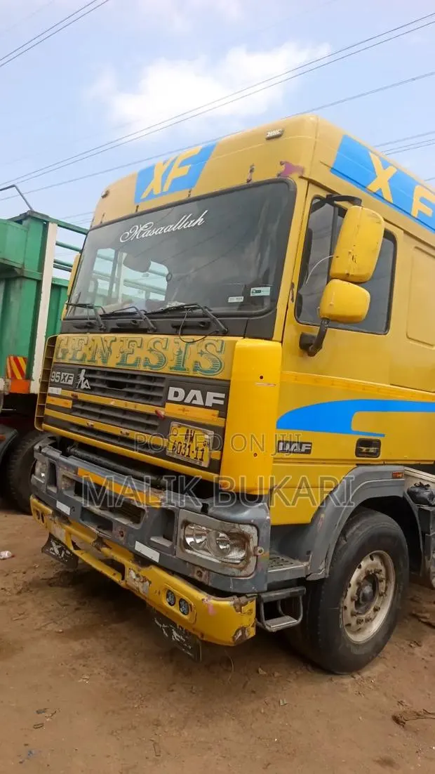 Daf 95ATI 1998 Complete Head With Flat Trailer for Sale · Photo 1
