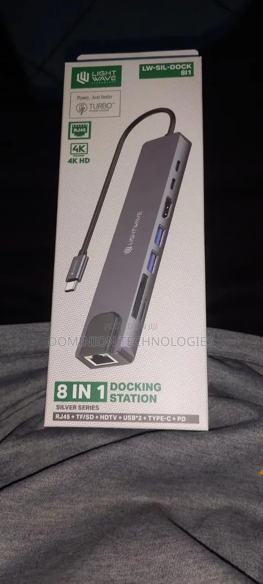 Light Wave 8 in 1 Docking Station · Photo 1