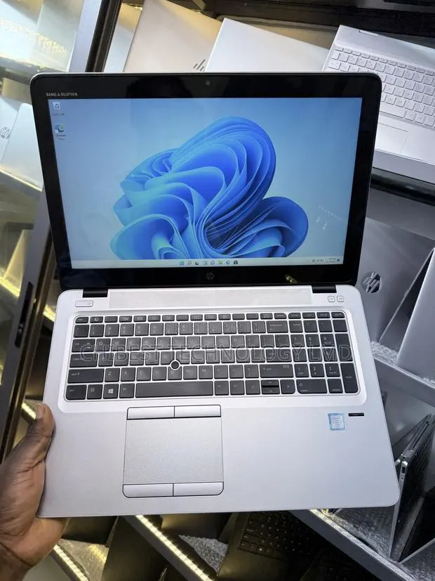 Laptop HP EliteBook 850 G3 8GB Intel Core i7 SSD 256GB · Photo 1