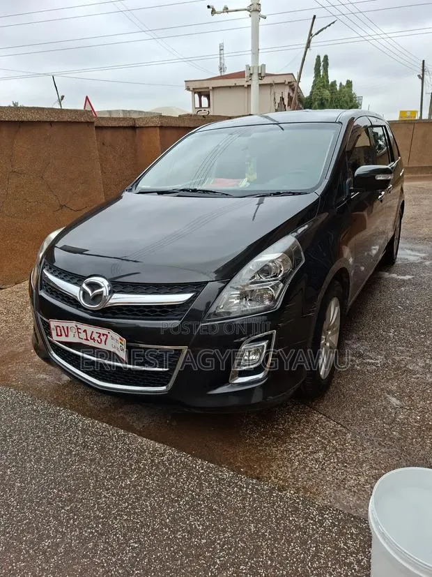 Mazda MPV 2016 Black · Photo 1