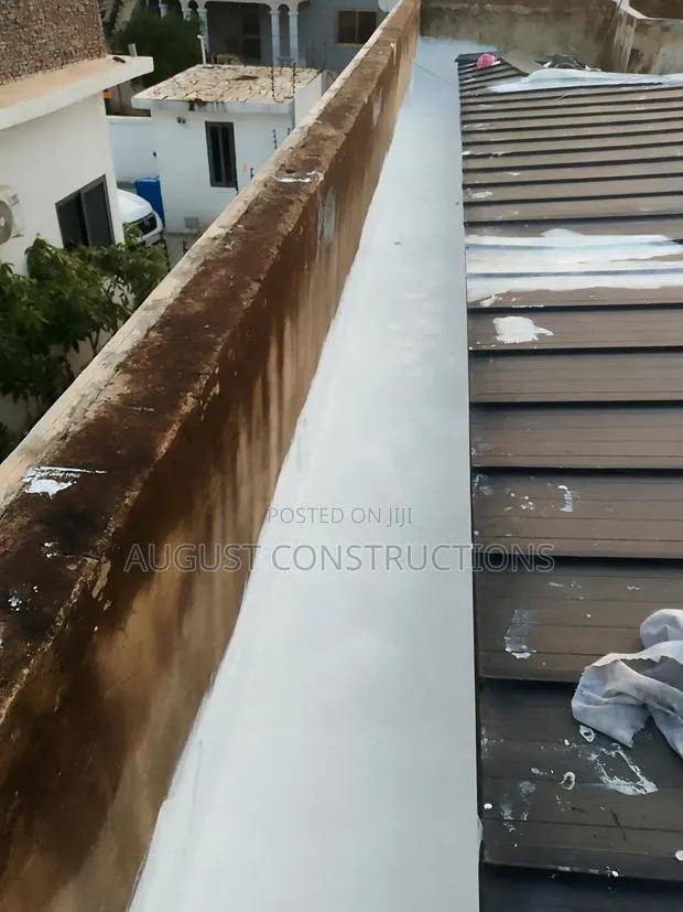 Secret Roof Gutter Treatment · Photo 1