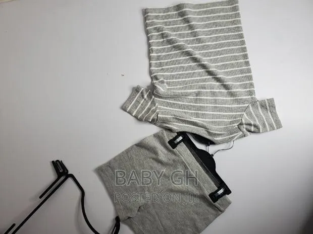 Billie Faiers Gray Top and Shorts · Photo 1