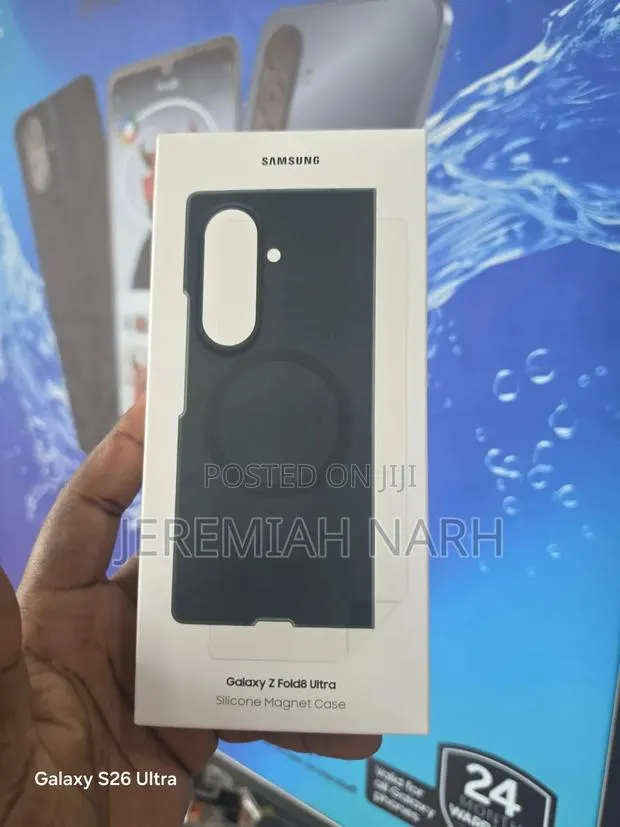 Galaxy Z Fold 8 Ultra Silicone Magnet Case With Anti Reflective Film