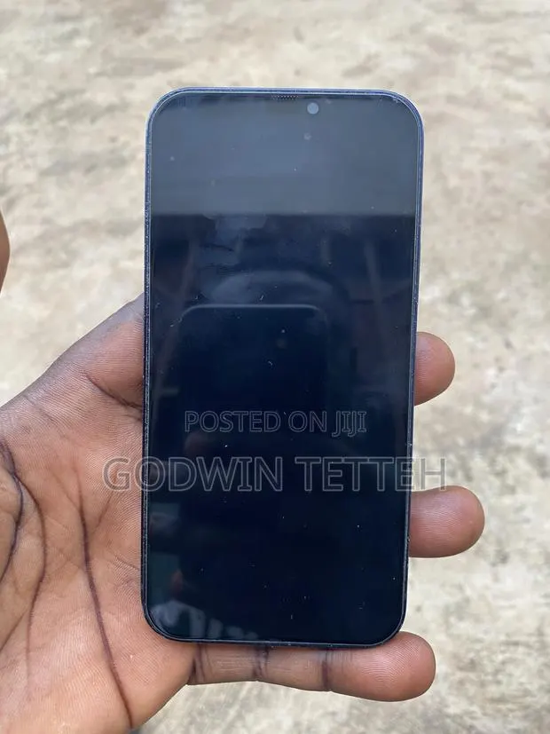 Apple iPhone 12 64 GB · Photo 1