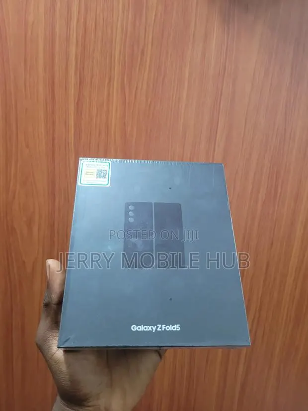 New Samsung Galaxy Z Fold 5 1 TB · Photo 1