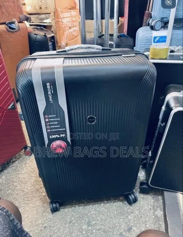 Premium Quality Unicross 30 Inches Single Large Traveling Bag. · Photo 1