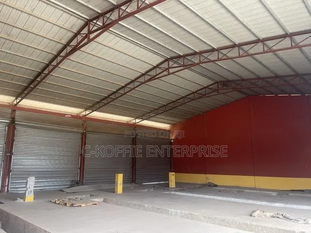 700 SQM Warehouse at Spintex · Photo 1