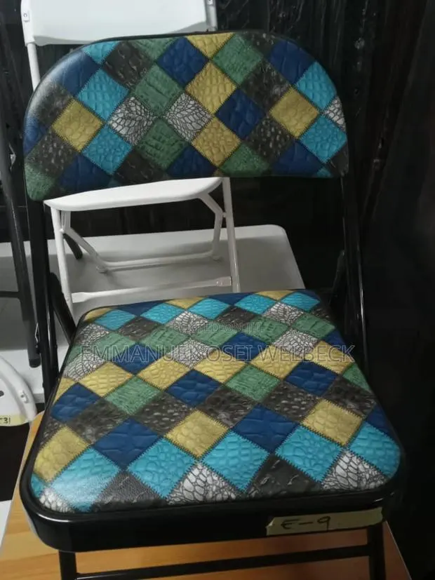 Auditorium Chair · Photo 1
