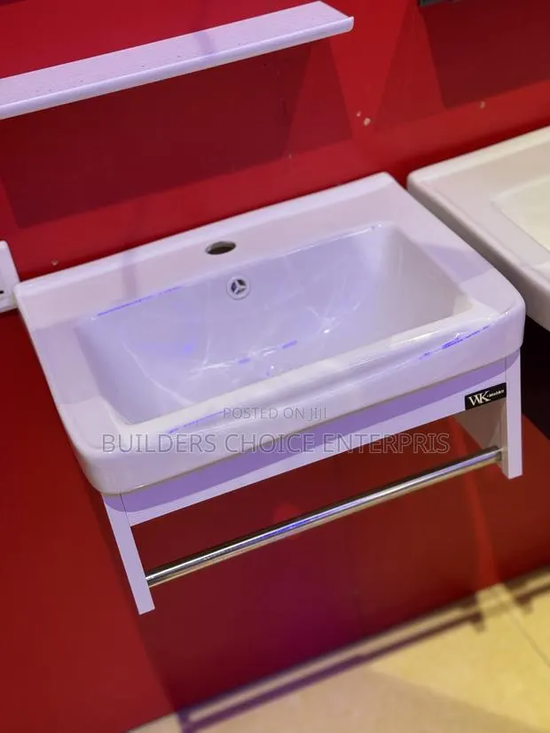 Basin Mirror With Shelve · Photo 2