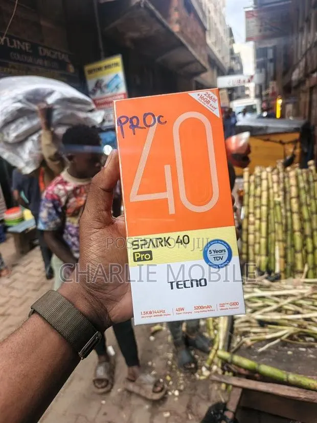 New Tecno Spark 40 Pro 256 GB Gray · Photo 1
