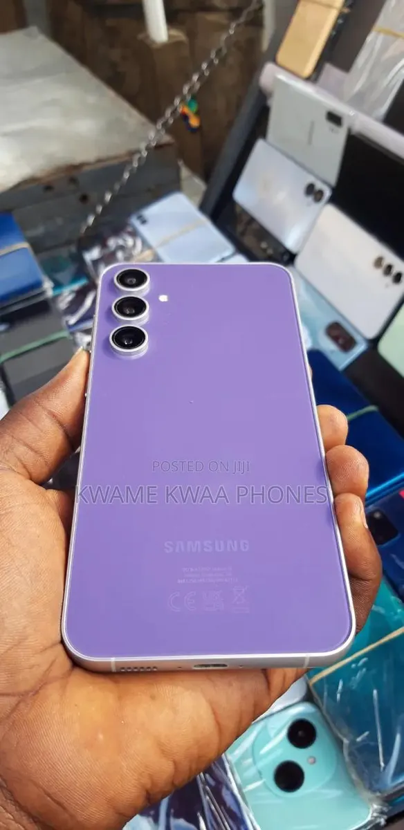 Samsung Galaxy S23 FE 256 GB Purple · Photo 1