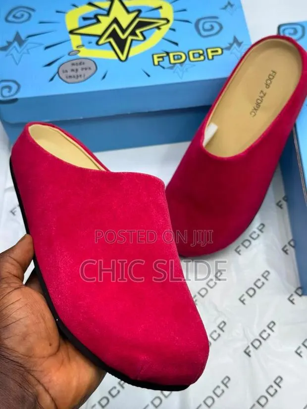 Closed Toe Mule Clogs · Photo 1