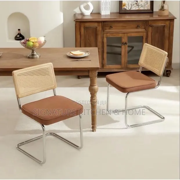 Dinning Chairs · Photo 1