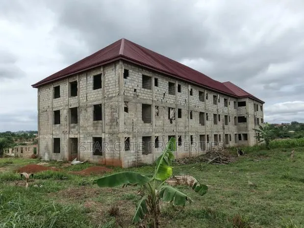 20bdrm House in 53 Bedrooms House, Kumasi Metropolitan for sale · Photo 1
