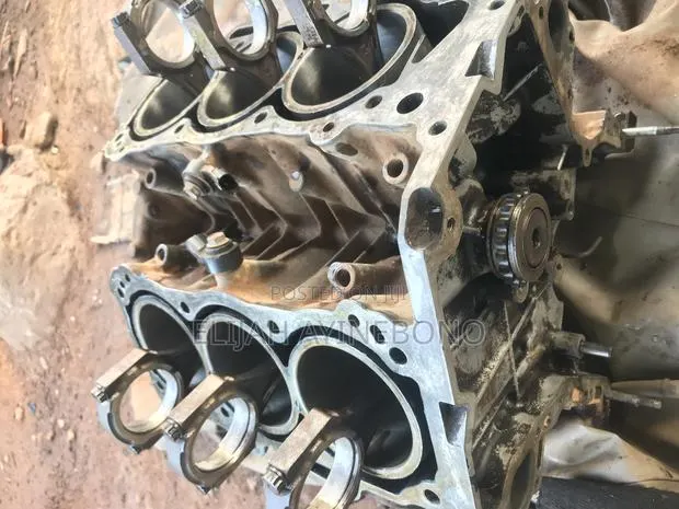 Engine Service · Photo 1