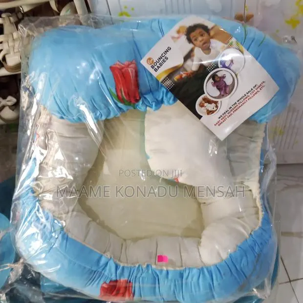 Baby Gathers Bed · Photo 1