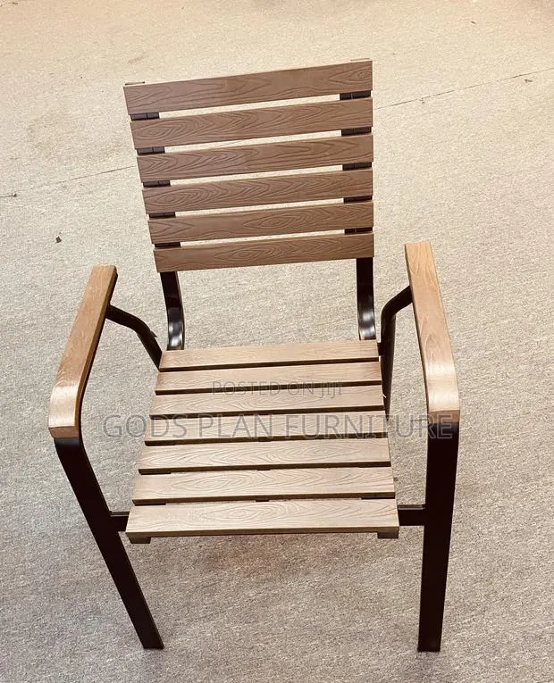 Outdoor Dining Chair · Photo 1