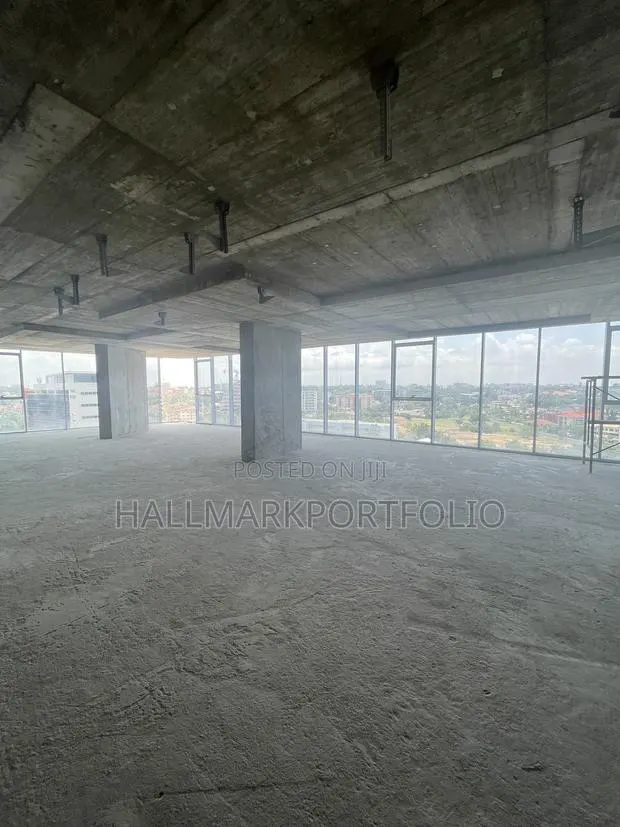 300sqm Grade a EDGE-Certified Office Space in Cantonment · Photo 1