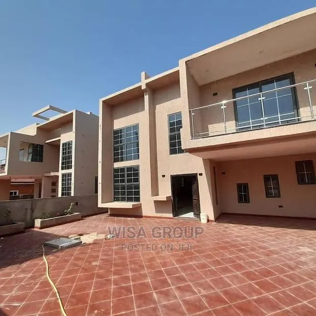 4bdrm Duplex in Wisa Groups, Burma Camp for Rent
