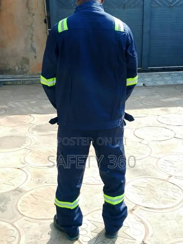 Reflective Coverall · Photo 1