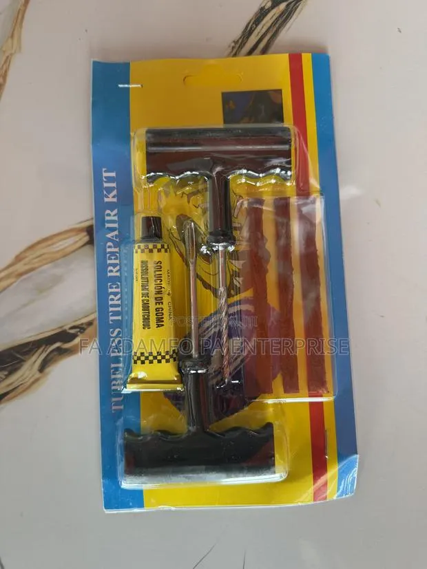 Tire Repair Tool Vacuum Kit · Photo 1