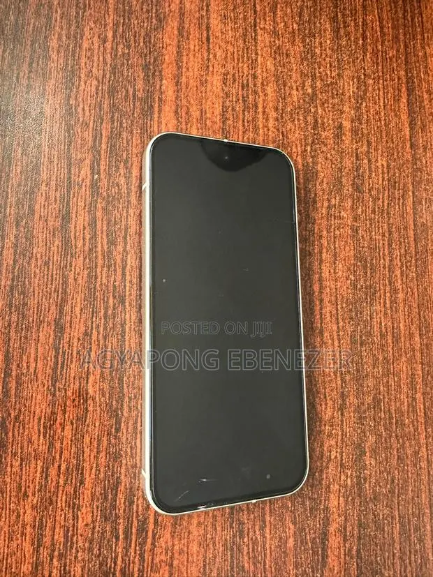 Google Pixel 9 128 GB White · Photo 1