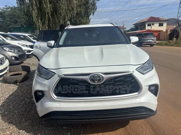 Toyota Highlander XLE AWD 2020 White · Photo 1