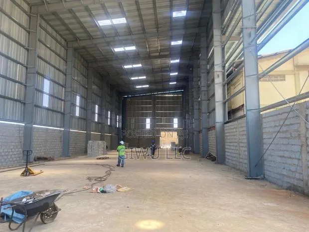 Warehouse Construction · Photo 1