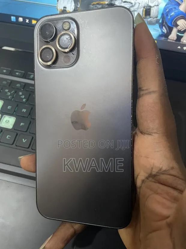 Apple iPhone 12 Pro Max 128 GB Black · Photo 1