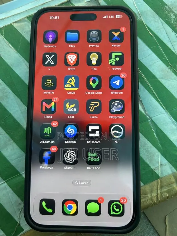 Apple iPhone 16 Pro Max 256 GB Black · Photo 1