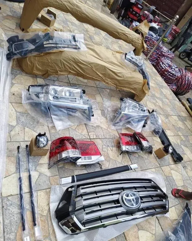 Complete Front and Back Body Kit Land Cruiser 2016-2020 · Photo 1